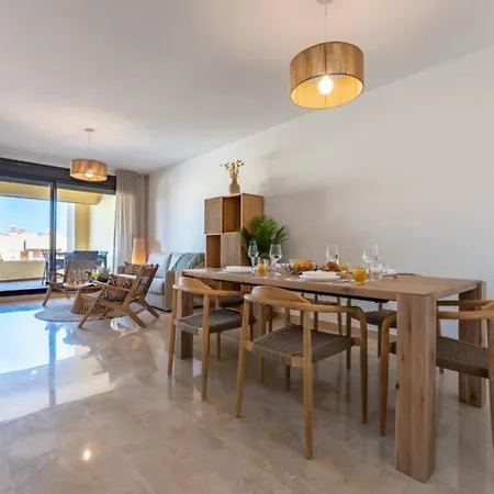 Ct 199 - Duquesa Village Apartment