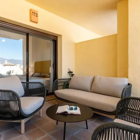 Ct 199 - Duquesa Village Apartment